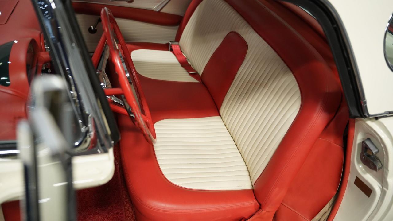 1956 Ford Thunderbird