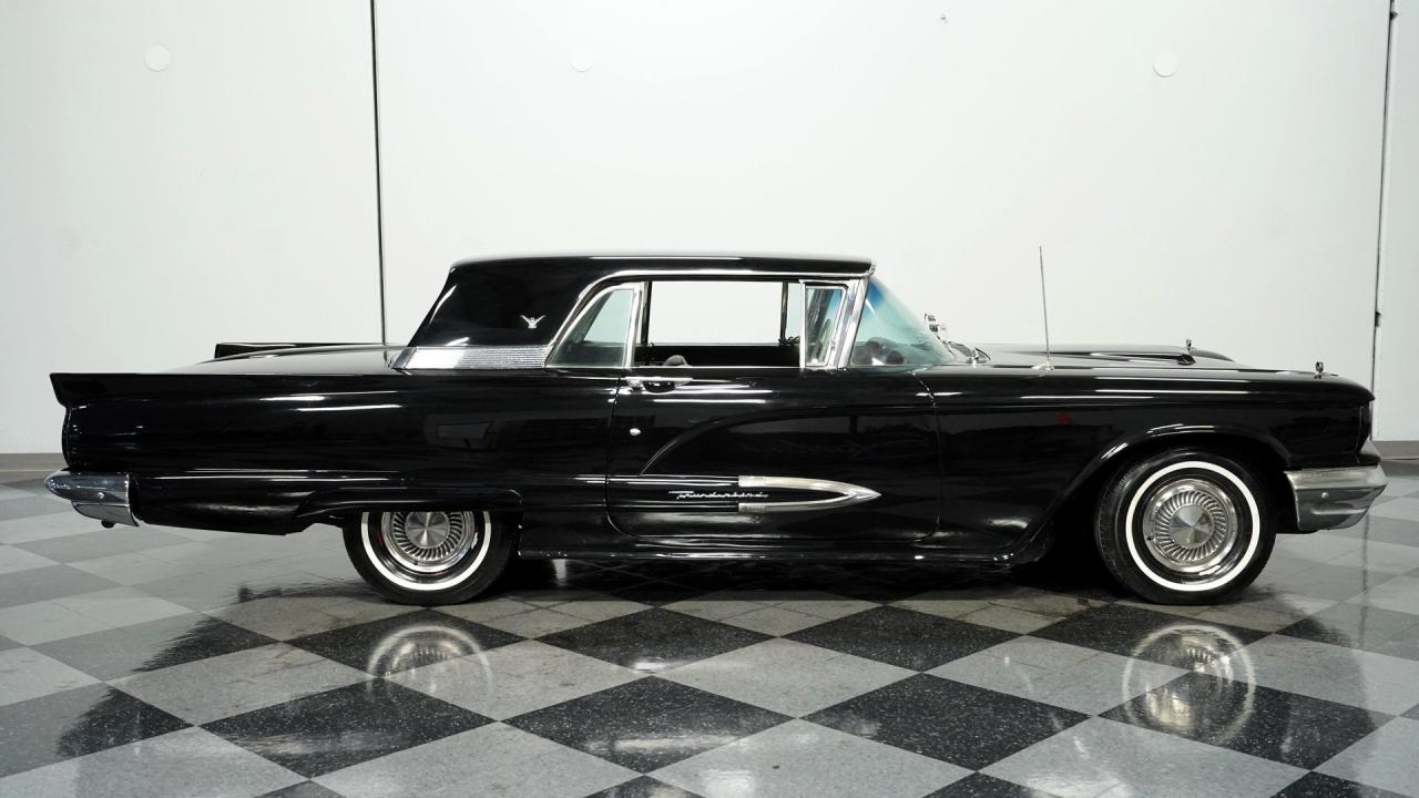 1959 Ford Thunderbird