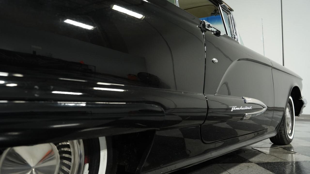 1959 Ford Thunderbird