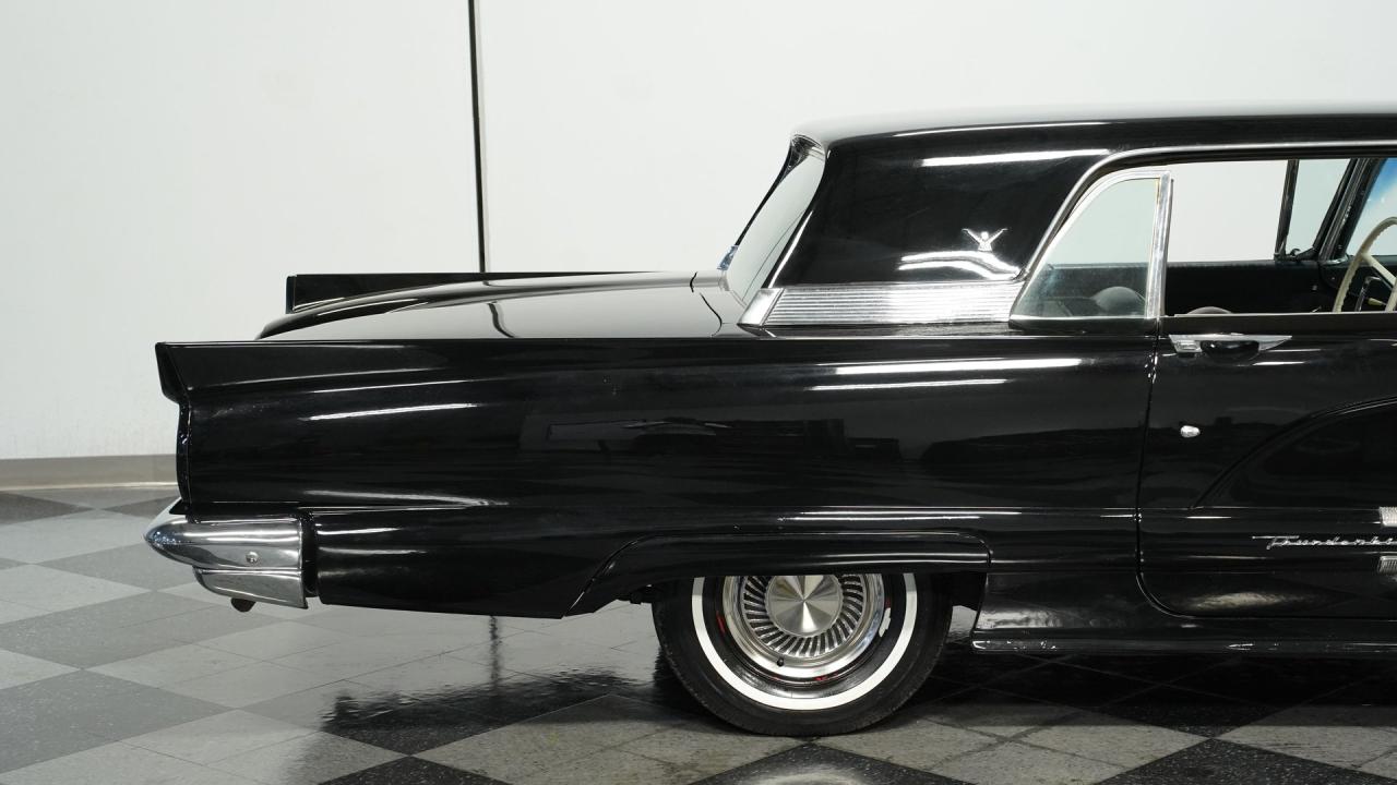 1959 Ford Thunderbird