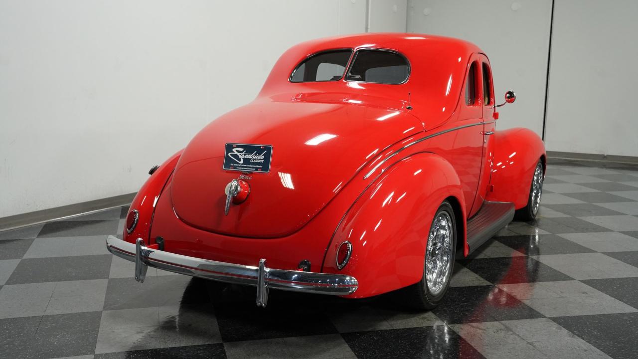 1939 Ford Deluxe Restomod