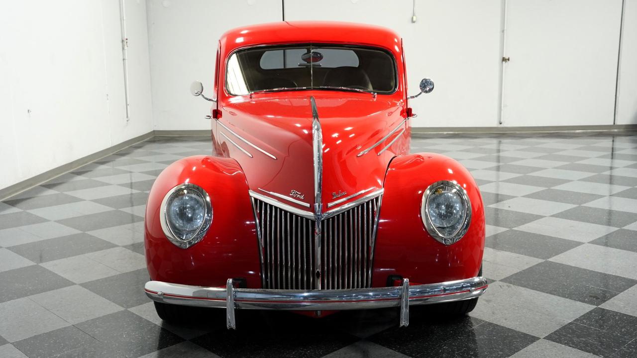1939 Ford Deluxe Restomod