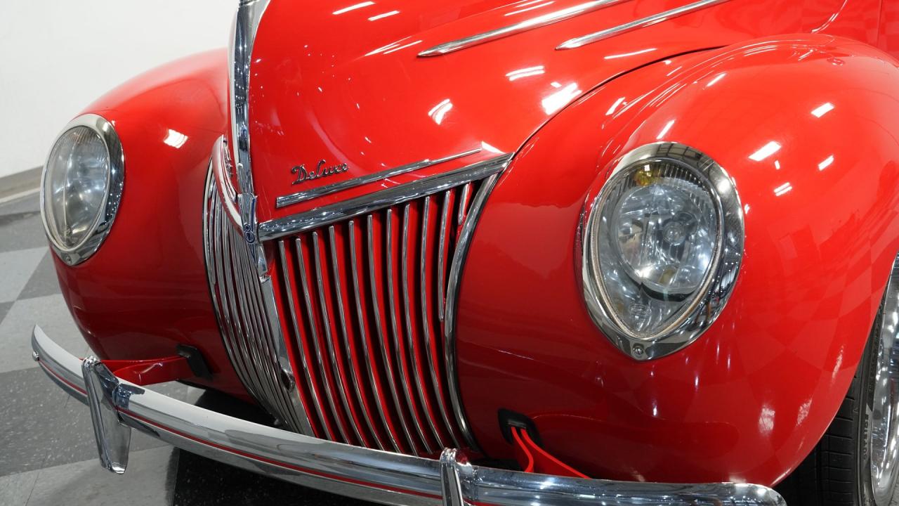 1939 Ford Deluxe Restomod