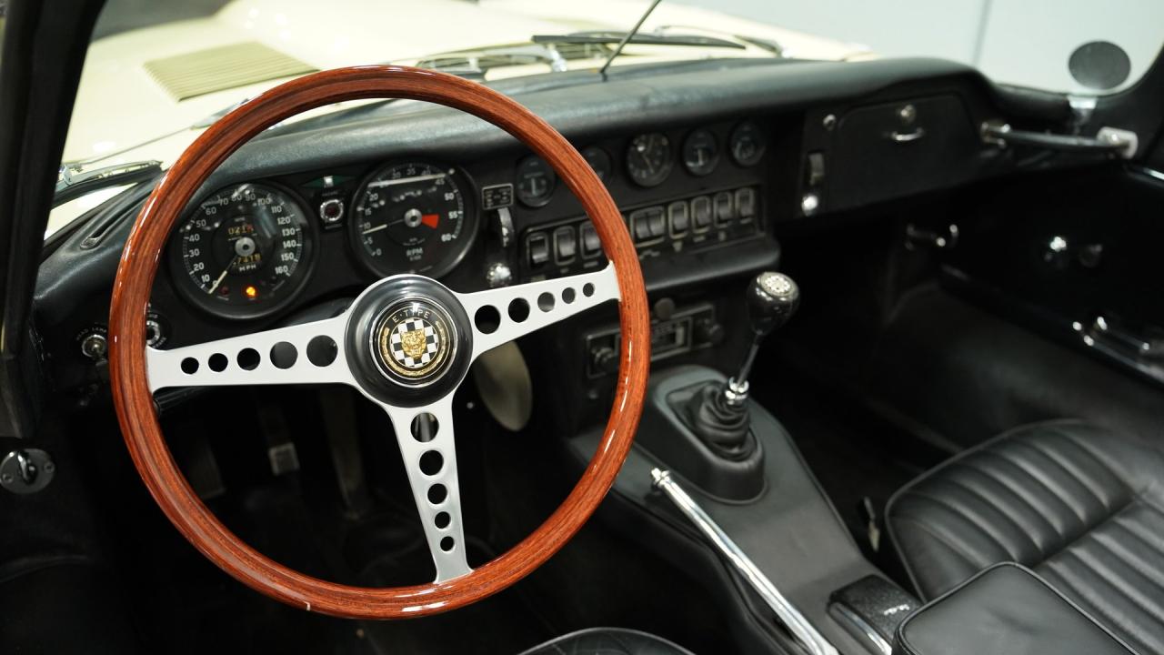 1968 Jaguar E-Type Series 1.5 Roadster