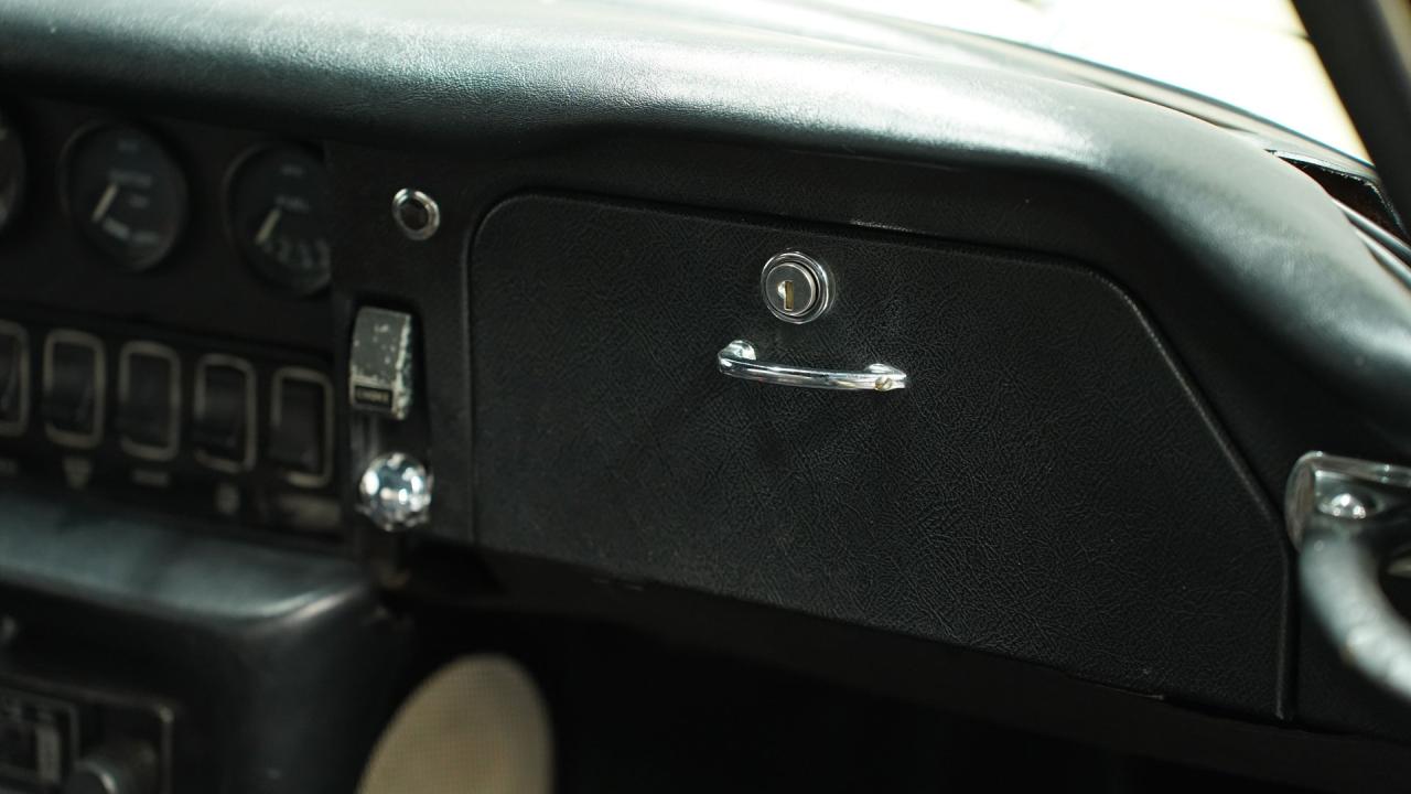 1968 Jaguar E-Type Series 1.5 Roadster