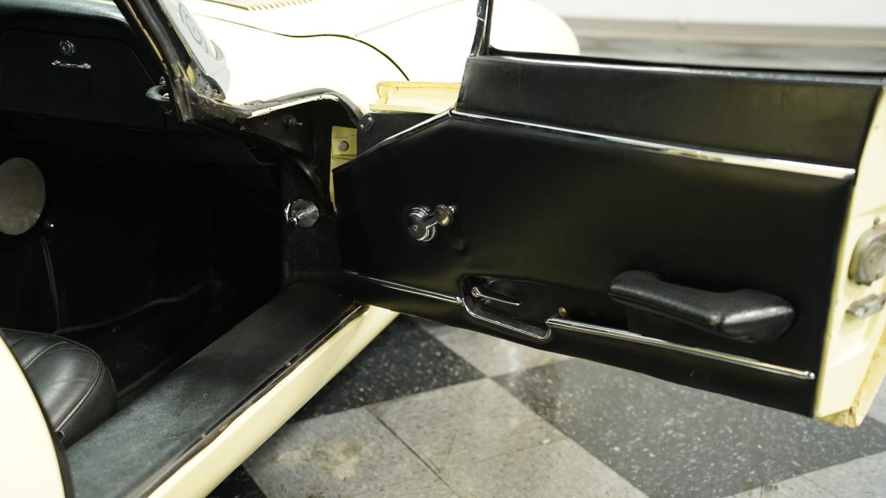 1968 Jaguar E-Type Series 1.5 Roadster