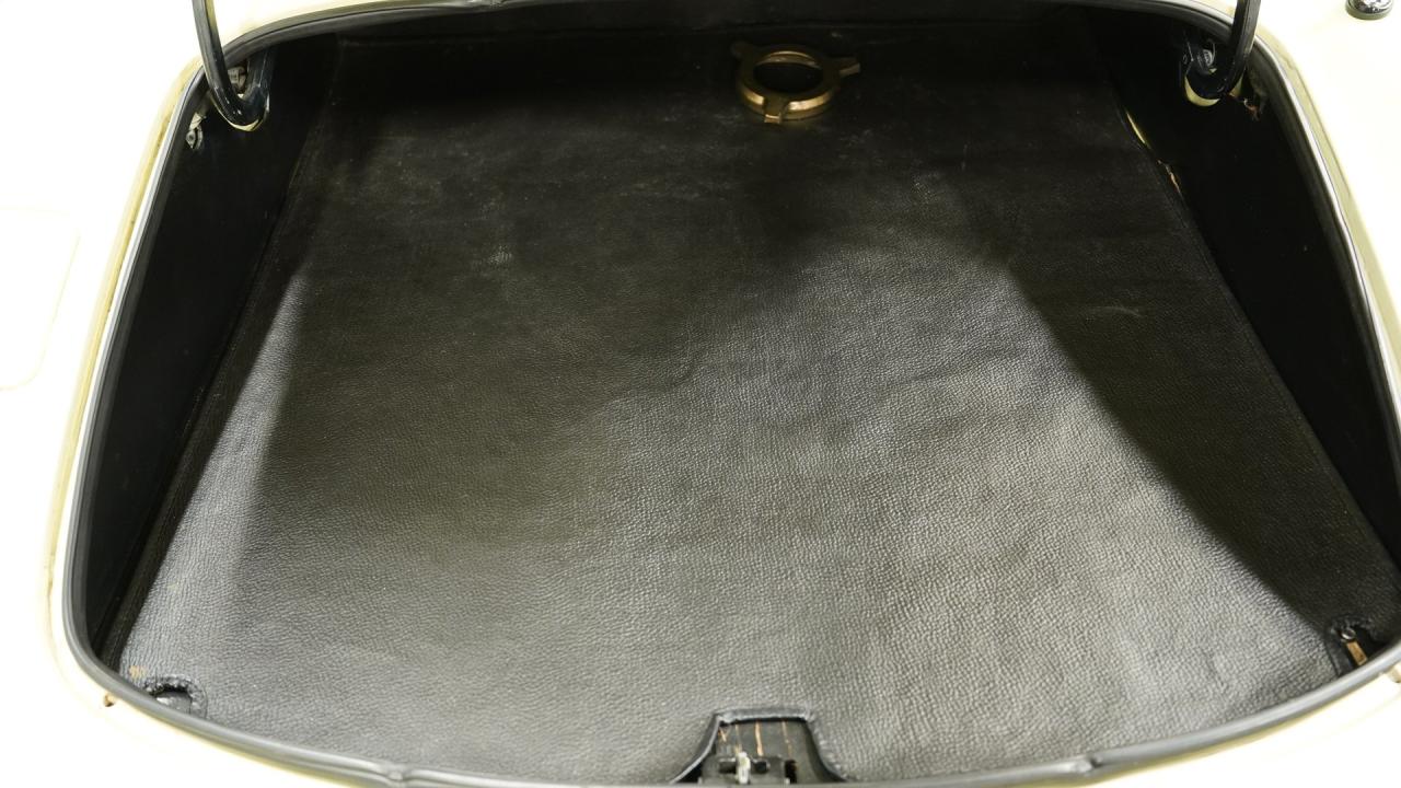 1968 Jaguar E-Type Series 1.5 Roadster