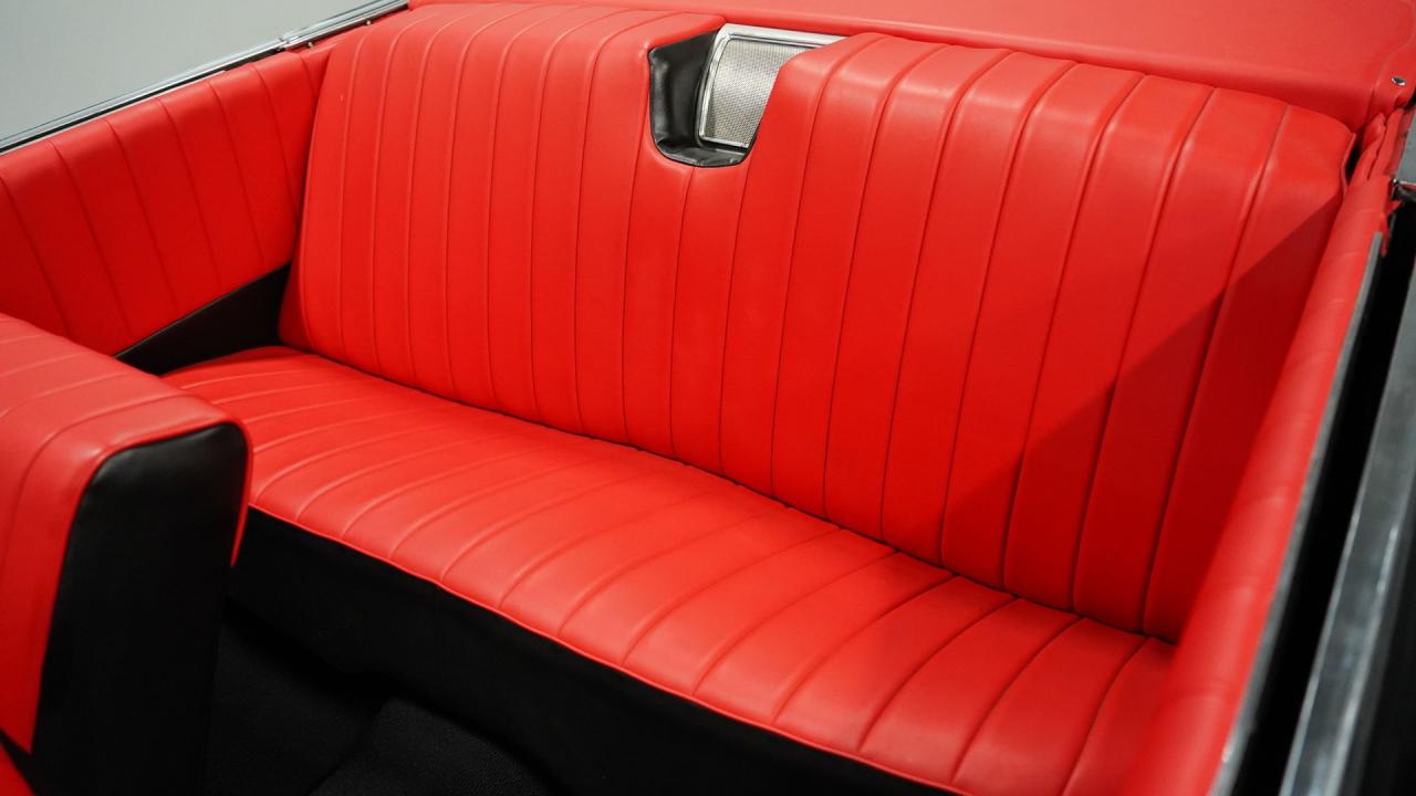 1959 Cadillac Convertible Hard Rock Atlanta