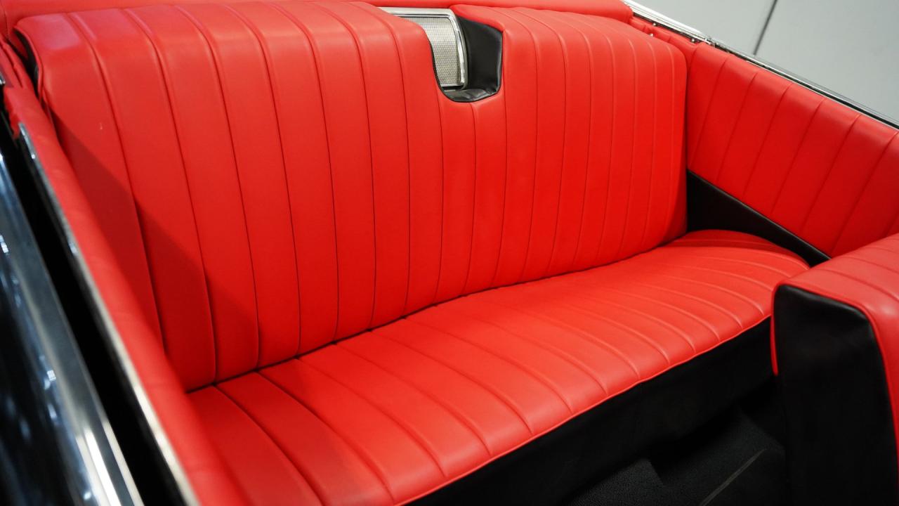 1959 Cadillac Convertible Hard Rock Atlanta