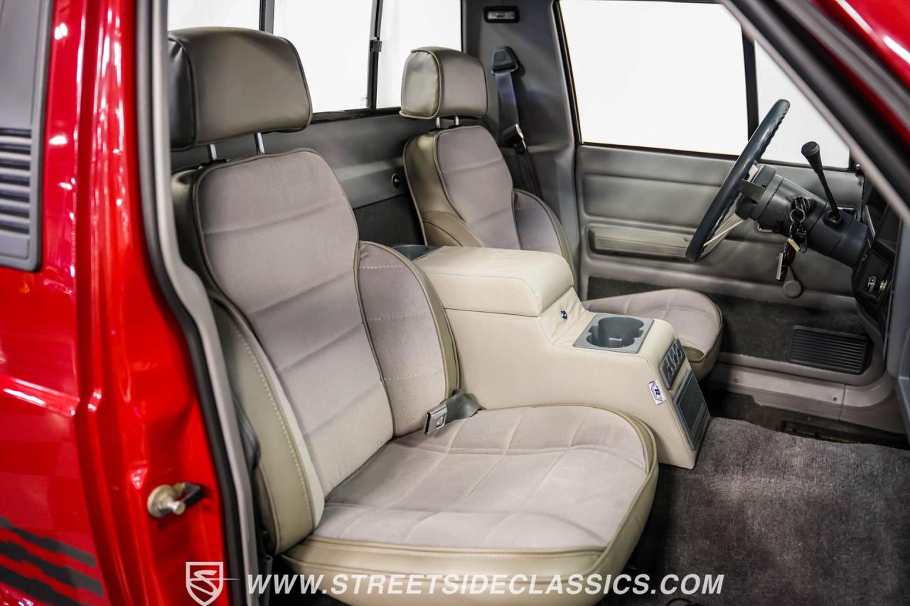 1991 Jeep Comanche Pioneer