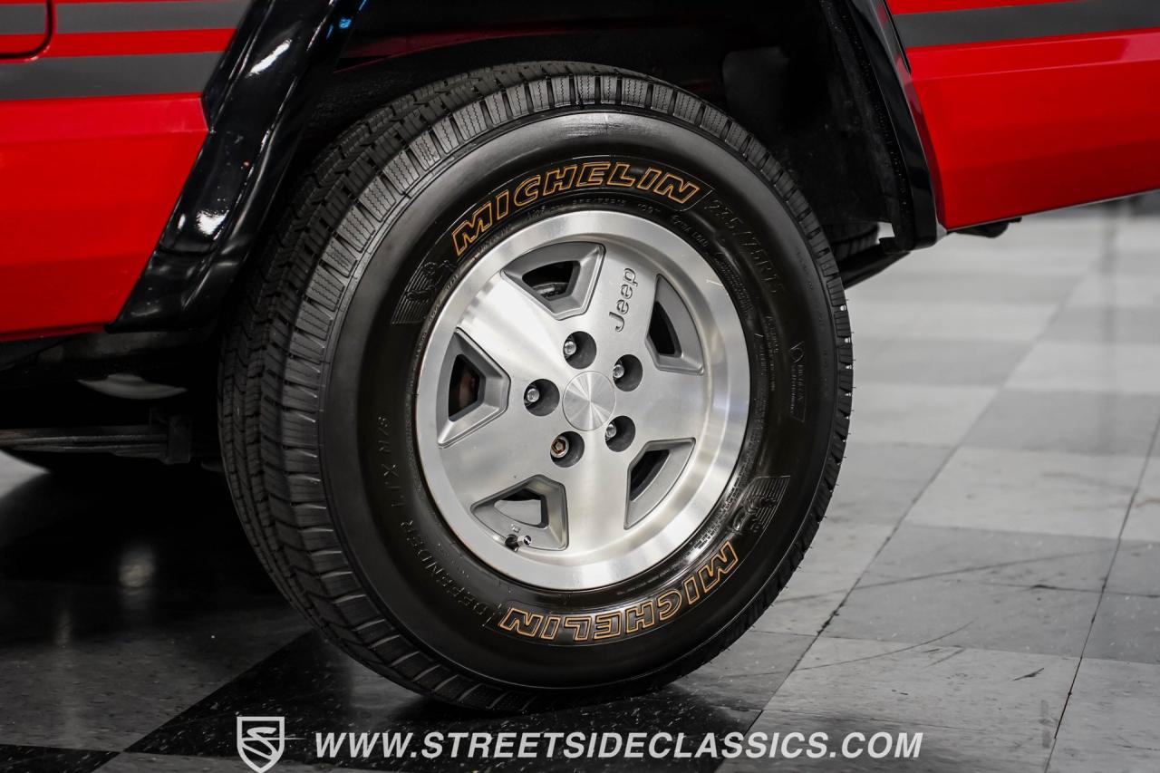 1991 Jeep Comanche Pioneer