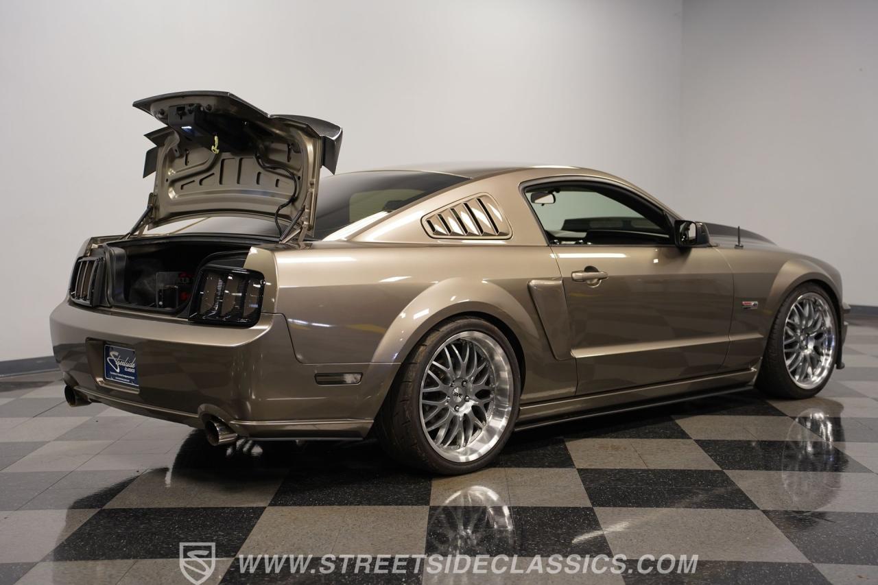 2005 Ford Mustang GT Supercharged