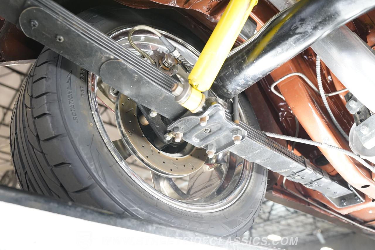 1970 Plymouth Road Runner 472 Hemi