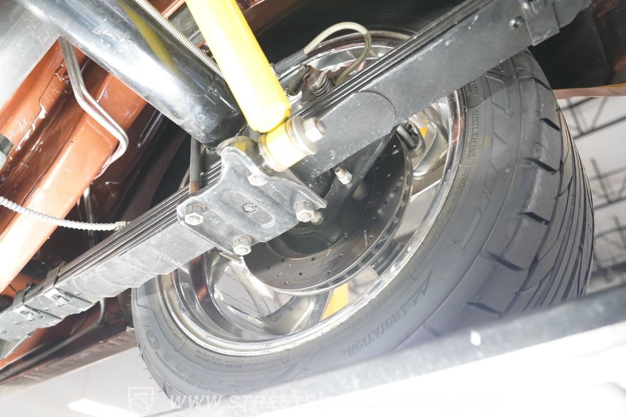 1970 Plymouth Road Runner 472 Hemi