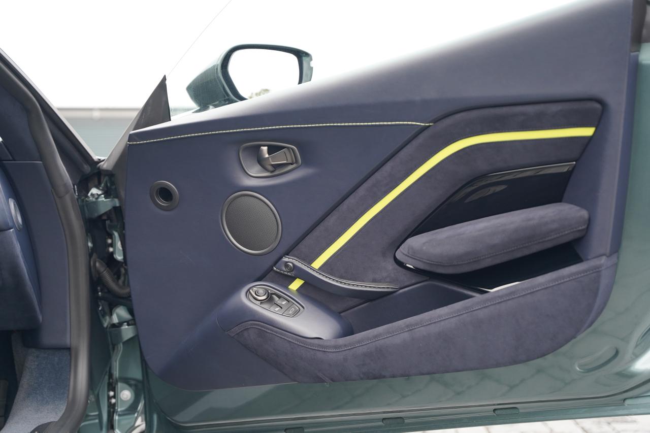 2020 Aston Martin Vantage