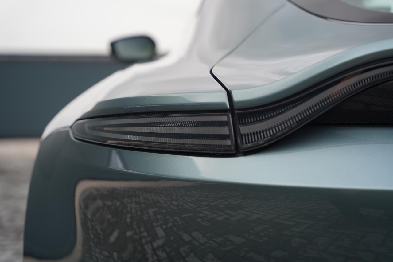 2020 Aston Martin Vantage