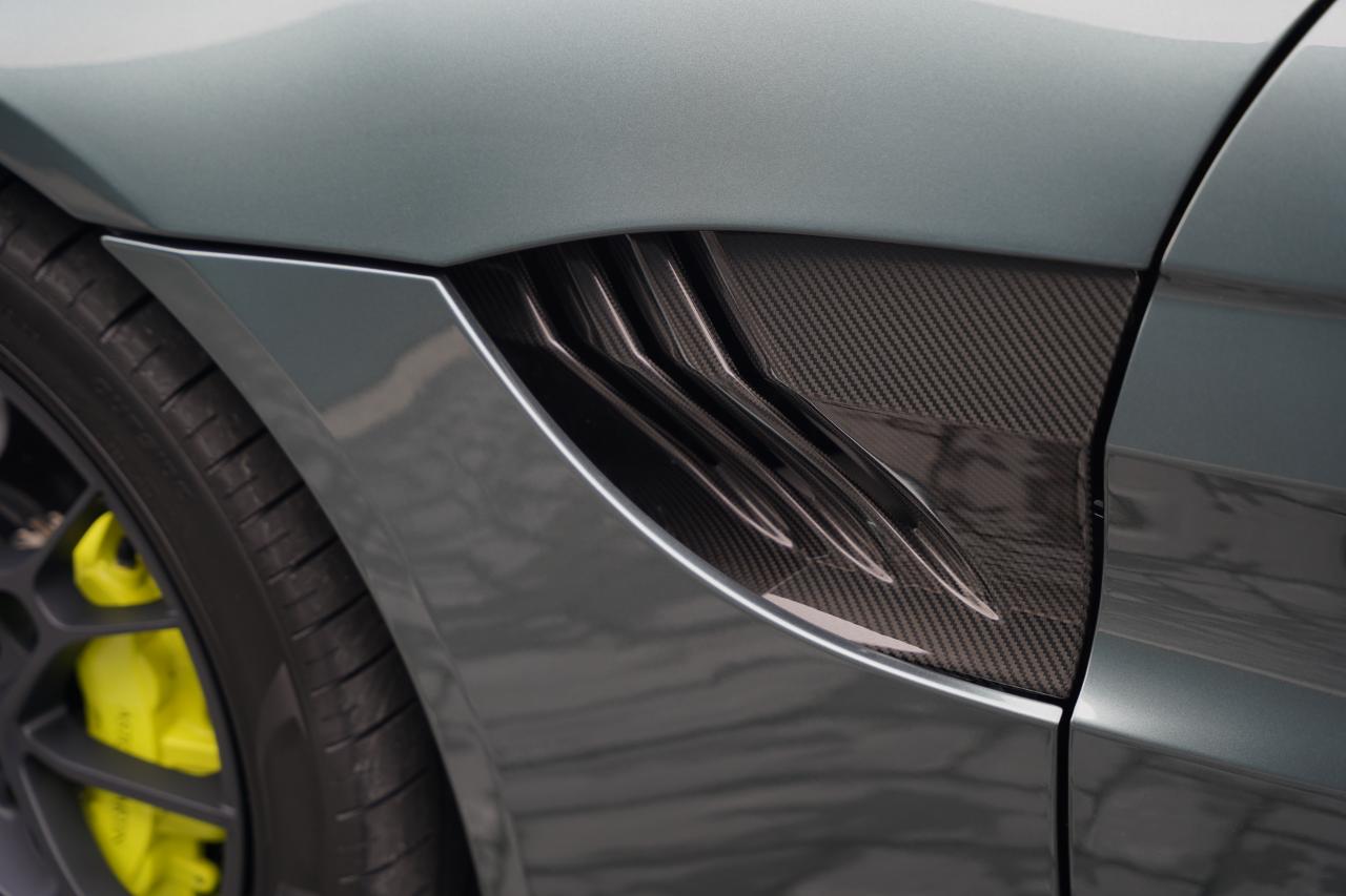 2020 Aston Martin Vantage