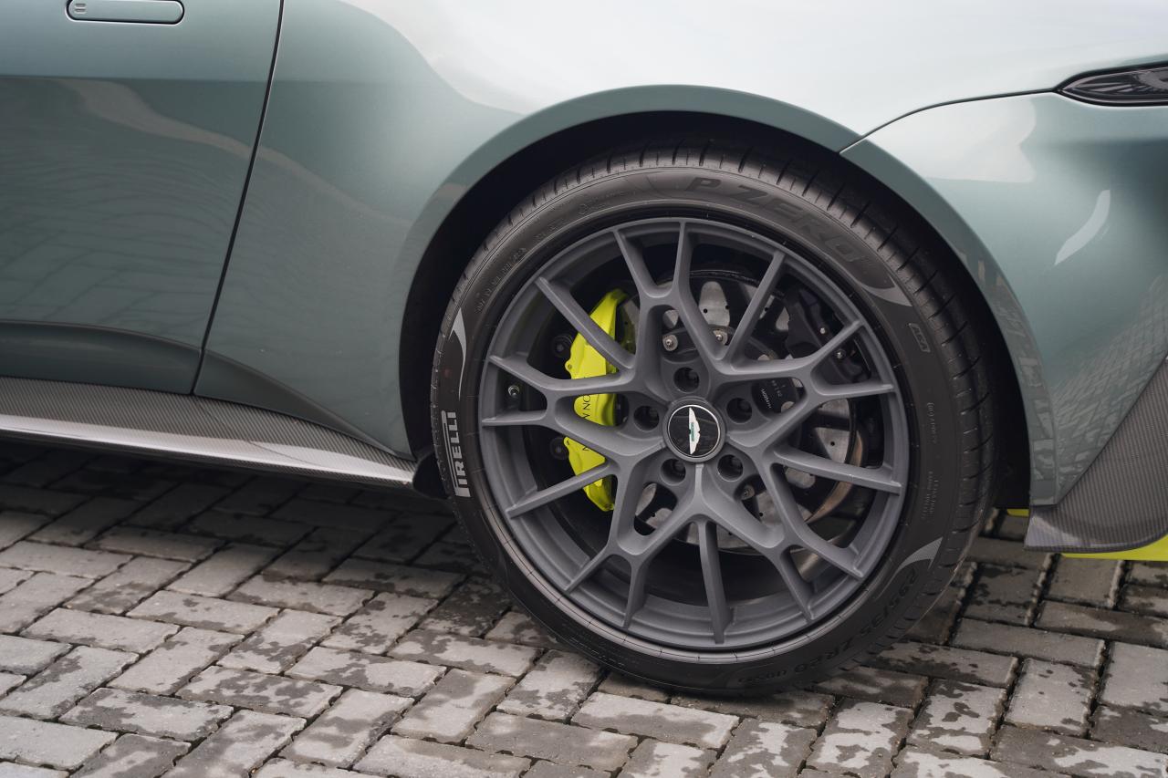 2020 Aston Martin Vantage