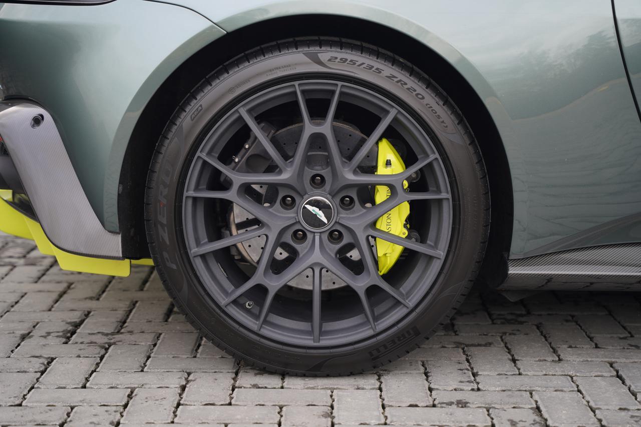 2020 Aston Martin Vantage