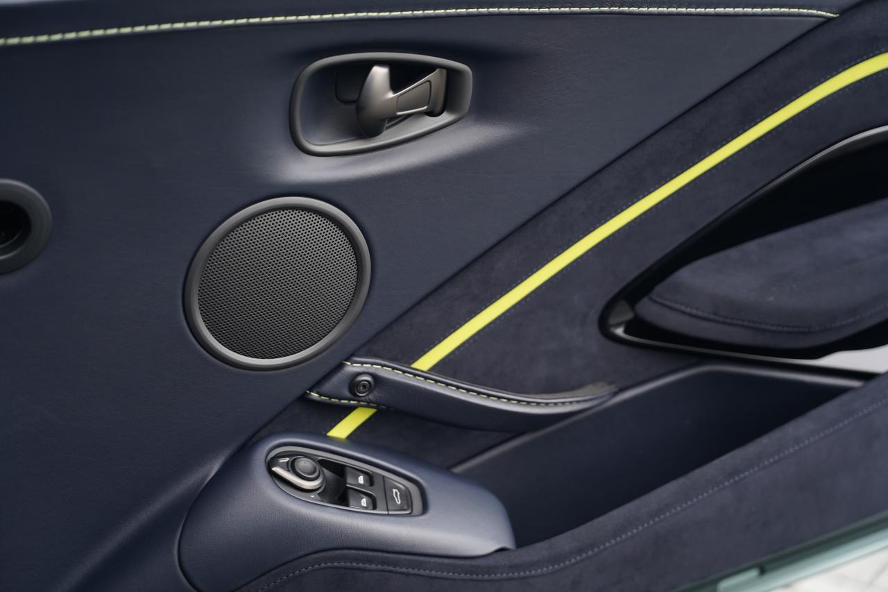 2020 Aston Martin Vantage