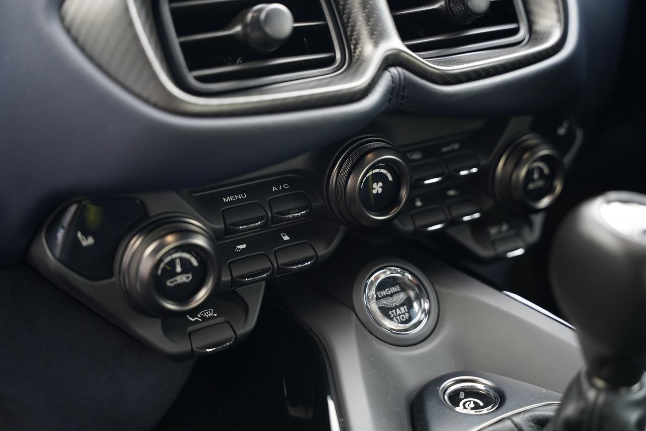 2020 Aston Martin Vantage