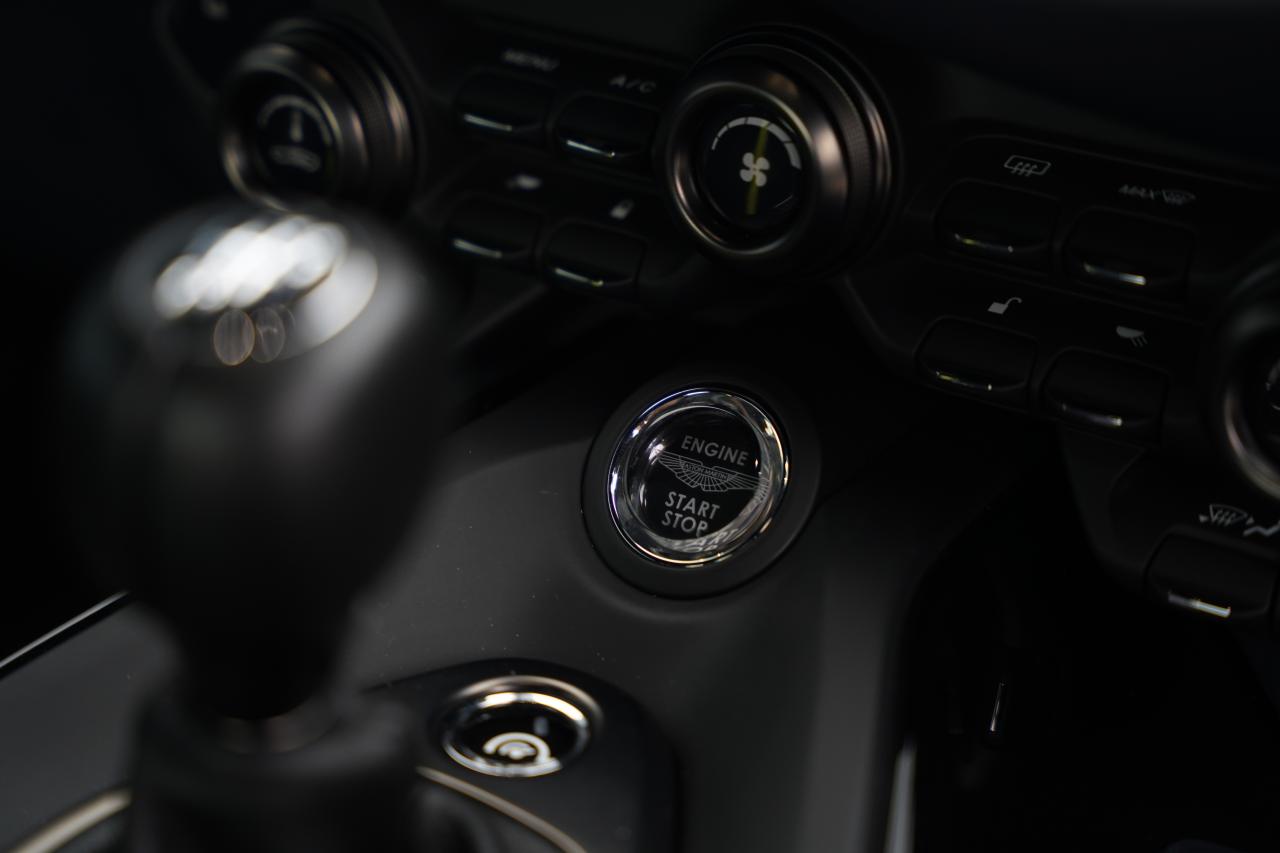 2020 Aston Martin Vantage