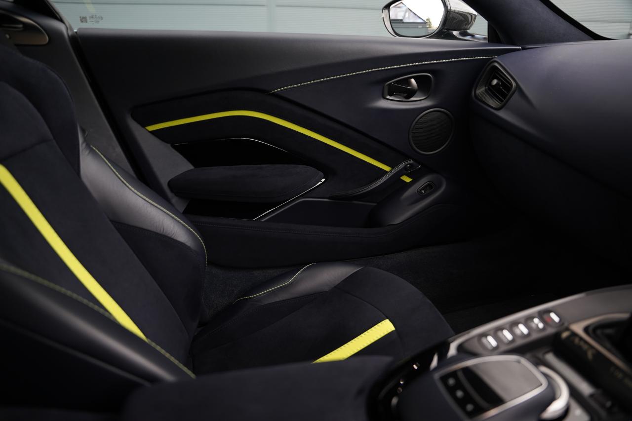 2020 Aston Martin Vantage