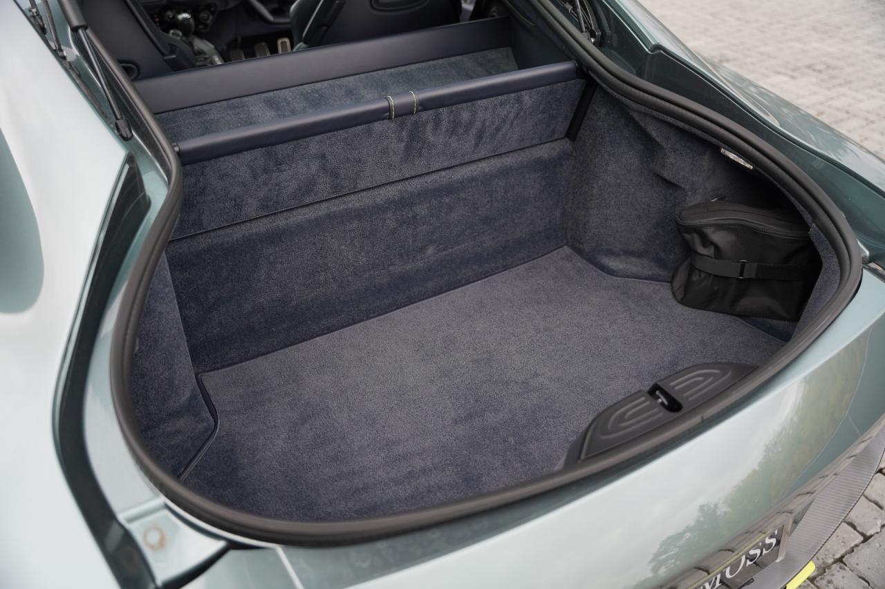 2020 Aston Martin Vantage