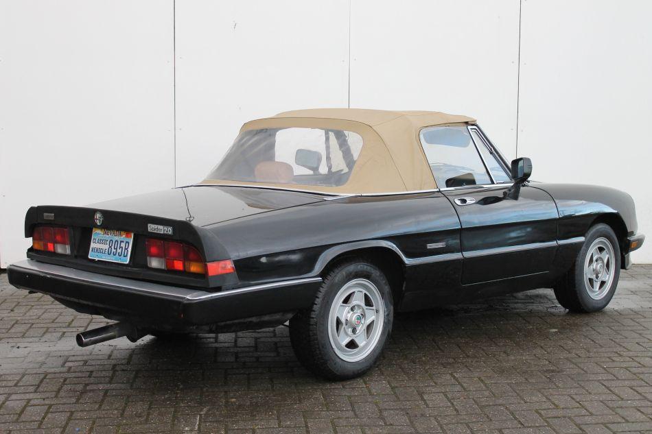 1987 Alfa Romeo Spider