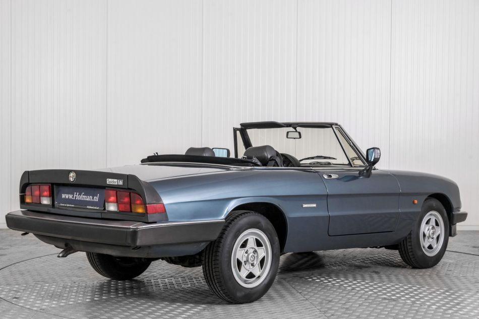 1989 Alfa Romeo Spider