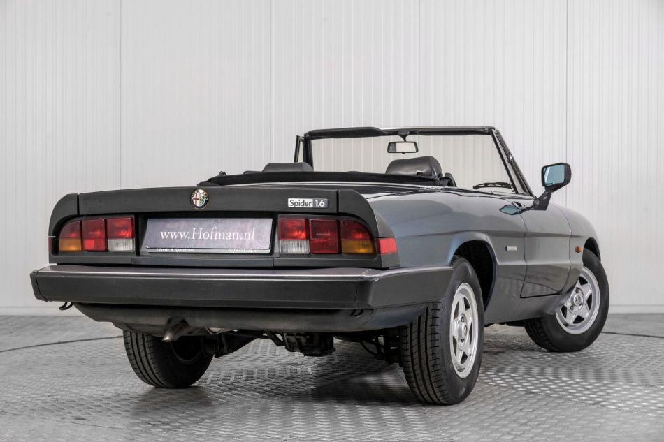 1989 Alfa Romeo Spider