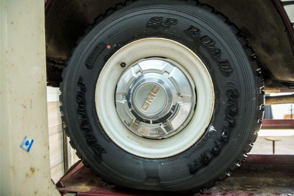 1970 GMC Chevrolet Pickup V8