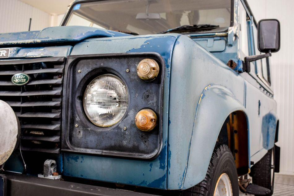 1984 Land Rover Defender