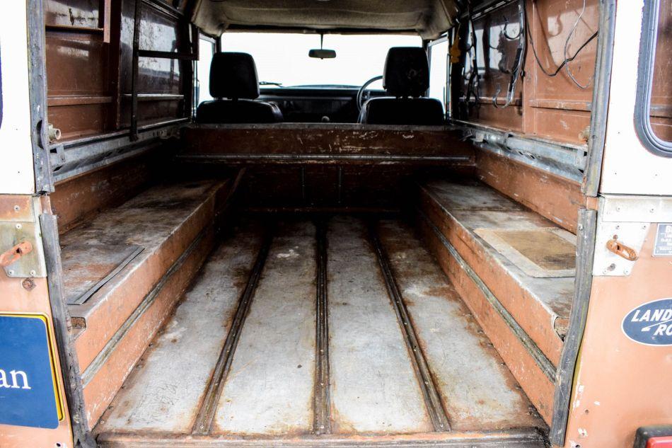 1984 Land Rover Defender