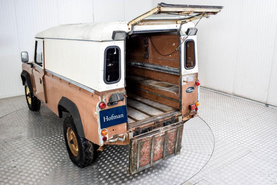 1984 Land Rover Defender