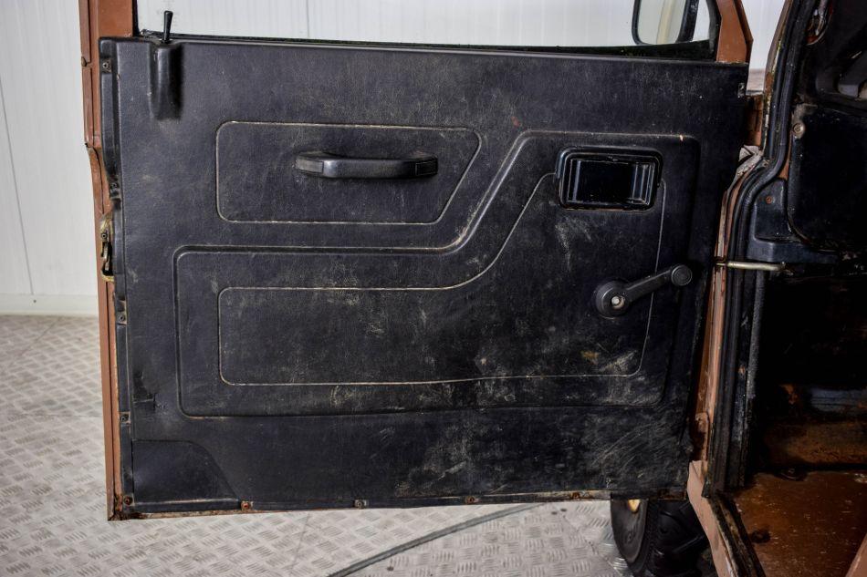 1984 Land Rover Defender