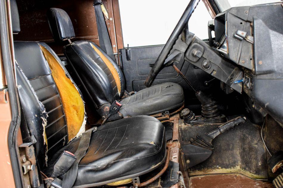 1984 Land Rover Defender