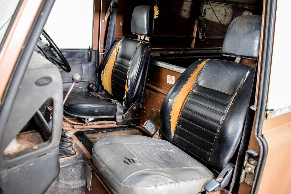 1984 Land Rover Defender