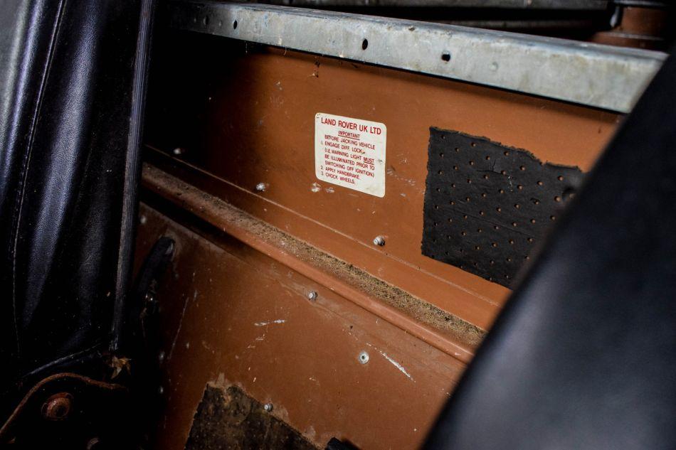 1984 Land Rover Defender