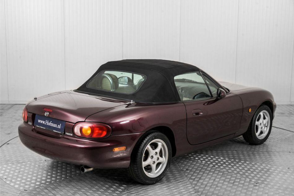2000 Mazda MX-5