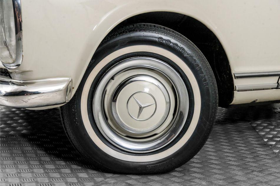 1964 Mercedes - Benz 200-serie