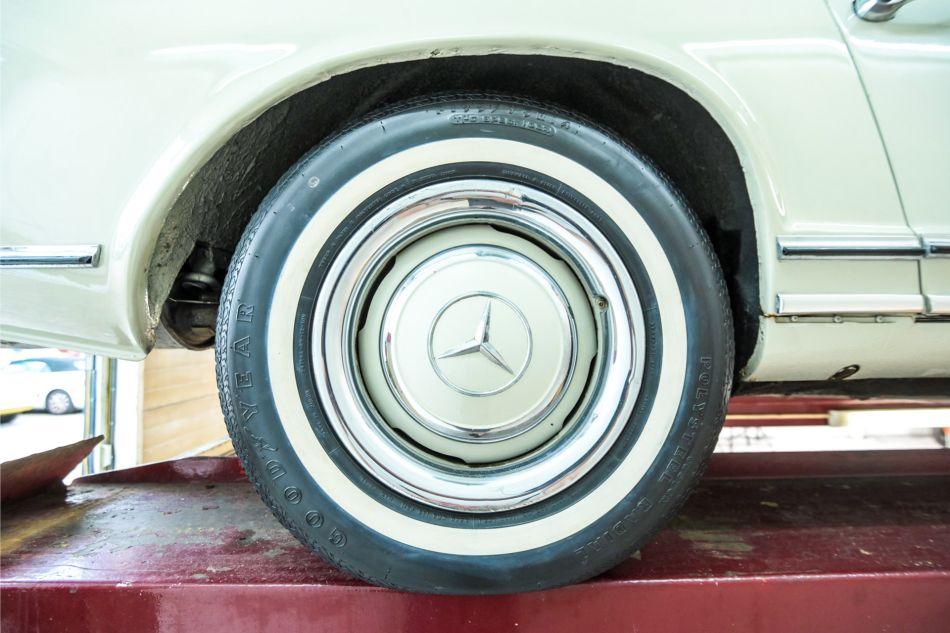 1964 Mercedes - Benz 200-serie