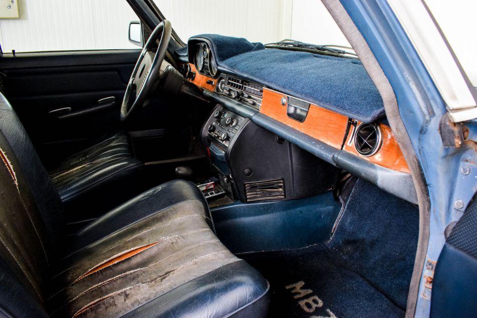 1976 Mercedes - Benz 300d