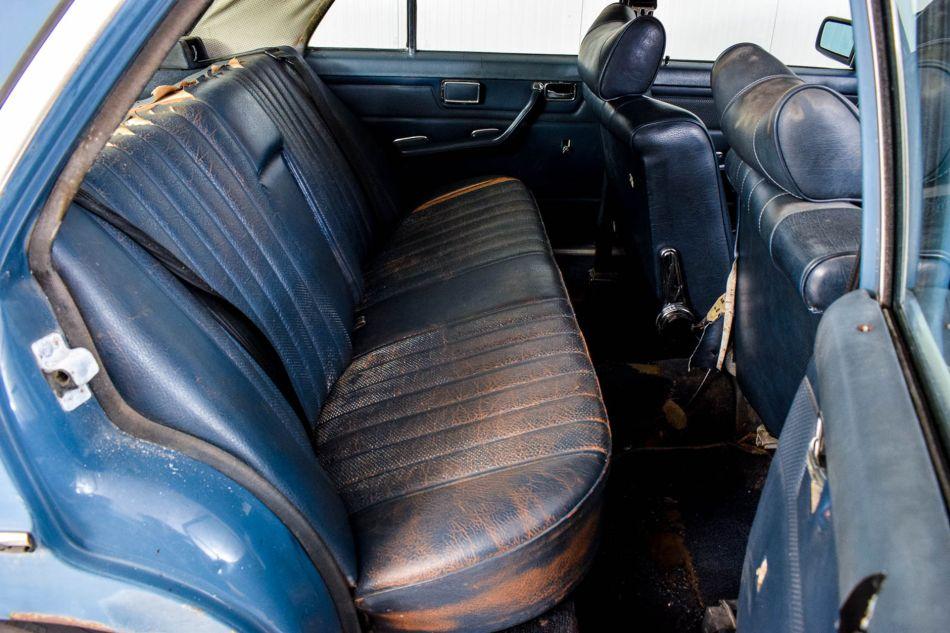 1976 Mercedes - Benz 300d