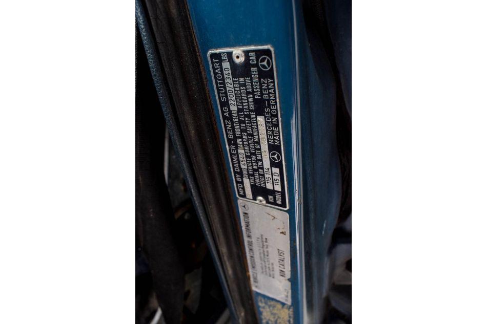 1976 Mercedes - Benz 300d