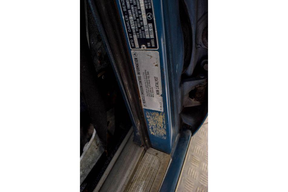 1976 Mercedes - Benz 300d