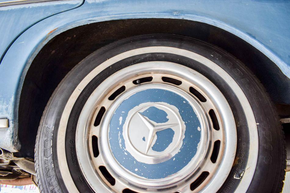 1976 Mercedes - Benz 300d