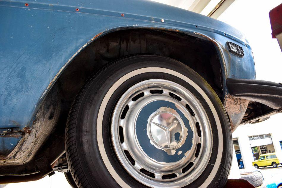 1976 Mercedes - Benz 300d