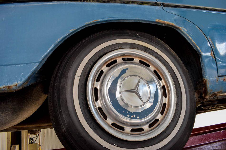 1976 Mercedes - Benz 300d