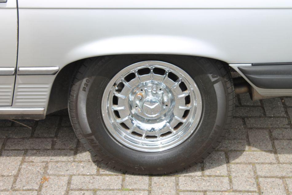 1977 Mercedes - Benz SL-Klasse